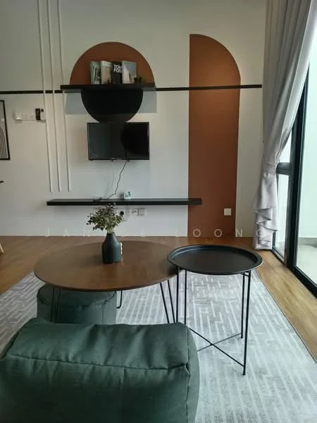 Living features: wooden flooring, white painted walls, accent wall in terracotta, wall-mounted TV, black floating shelf, round coffee table, black side table, green upholstered ottomans, area rug with geometric pattern, floor-to-ceiling windows with sheer curtains; style: modern.