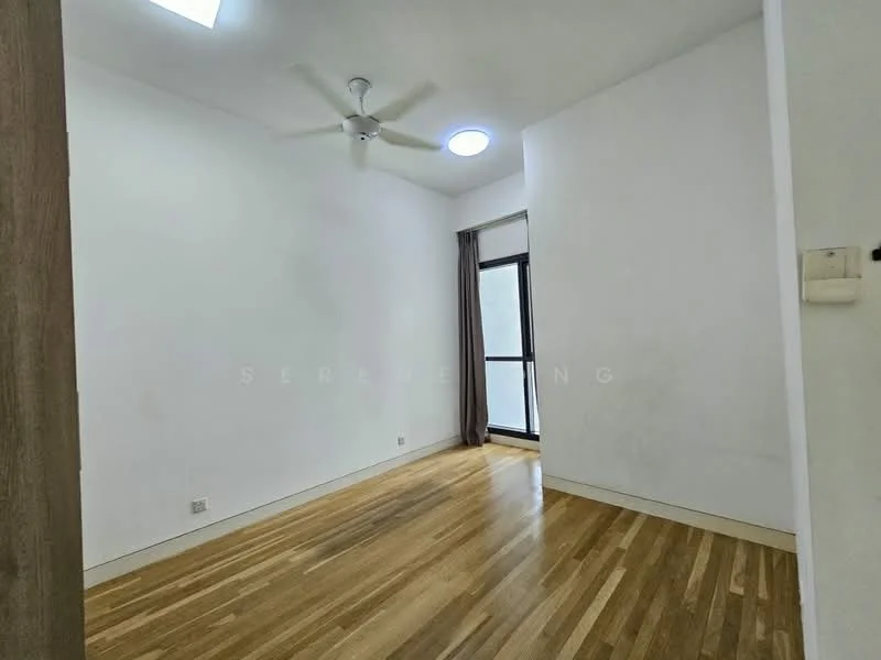 Room features: white painted walls, wooden flooring, 5-blade ceiling fan, floor-to-ceiling window, curtain, recessed ceiling light; style: minimalist.