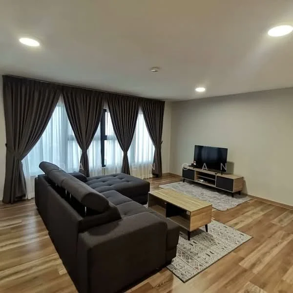 Living features: 3-seater fabric sofa in dark grey, wooden coffee table, area rug with geometric pattern, wall-mounted TV, TV console, floor-to-ceiling windows, sheer curtains, dark brown wooden flooring, recessed downlights, decorative wall with neutral paint; style: modern.