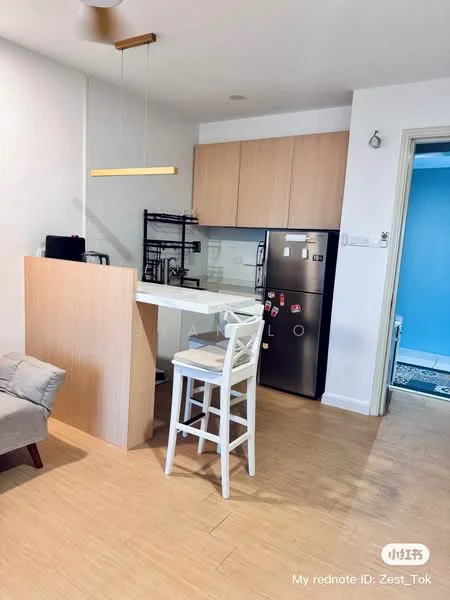 Kitchen features: light wood cabinetry, white countertop, stainless-steel fridge, built-in oven, 4-burner gas hob, single-bowl stainless-steel sink, chrome pull-down faucet, bar seating with white stool, open shelving, tile backsplash, laminate flooring, pendant light fixture; style: modern.