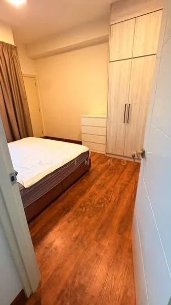 Bedroom features: queen-size bed, wooden flooring, built-in wardrobe with sliding doors, white dresser, curtains, neutral wall color, recessed lighting, corner layout; style: modern.