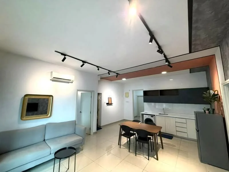 Living features: light grey fabric sofa, black round side table, recessed LED downlights, wall-mounted split AC, cream painted walls, tile flooring, open-plan layout, dining table with four chairs, kitchen area with cabinetry, white cabinetry, black countertop, built-in washing machine; style: modern.