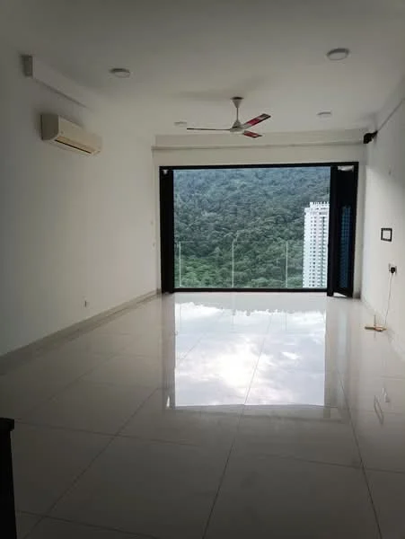 Living features: large floor-to-ceiling windows, white painted walls, polished ceramic tile flooring, 5-blade ceiling fan with light, wall-mounted air conditioning unit, mounting point for wall-mounted TV, blackout curtains, mounting point for electrical outlets; style: modern; view: mountain.