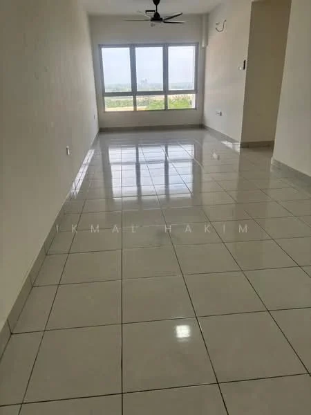 Living features: white painted walls, glossy ceramic tile flooring, 5-blade ceiling fan, large floor-to-ceiling windows, natural light, neutral color palette, no visible furniture, spacious layout; style: modern; view: city.