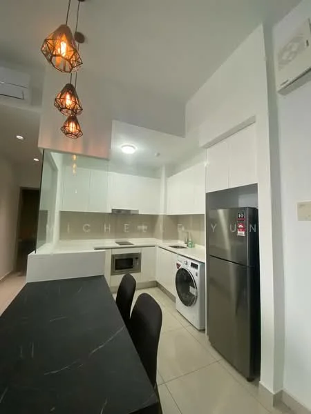 Kitchen features: white shaker cabinets, black marble countertop, stainless-steel fridge, built-in oven, freestanding washing machine, 4-burner gas hob, extractor hood, pendant lighting, recessed ceiling lights, ceramic tile flooring, single-bowl stainless-steel sink, chrome pull-down faucet; style: modern.