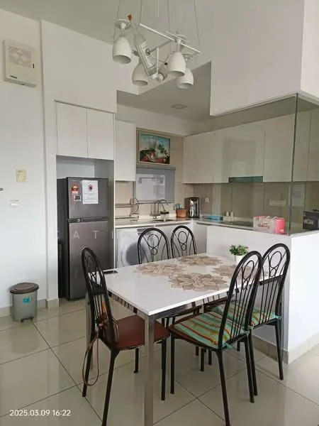 Kitchen features: white cabinetry, stainless-steel fridge, built-in oven, ceramic tile flooring, white countertop, glass backsplash, 4-burner gas hob, pendant lighting, dining table with 6 chairs, kitchen island, microwave, sink, dishwasher; style: modern.