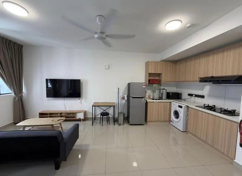 Living features: 3-seater fabric sofa in black, coffee table, wall-mounted TV, TV console, ceiling fan, floor-to-ceiling window, curtains, tile flooring, light-colored walls, open shelving, dining table with chairs, refrigerator, washing machine, kitchen cabinetry, stainless-steel sink; style: modern; view: city.
