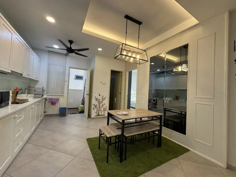 Kitchen features: white shaker cabinets, stainless-steel sink, chrome pull-down faucet, marble countertop, built-in oven, freestanding range oven, recessed downlights, 5-blade ceiling fan, tile flooring, open shelving, decorative mirror, dining table with 4 chairs, green area rug; style: modern.