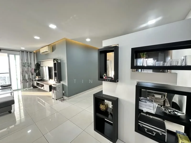 Aurora Residence @ Lake Side City, Taman Puchong Prima, Puchong — view 2 of 5 in Aurora Residences — for Rent