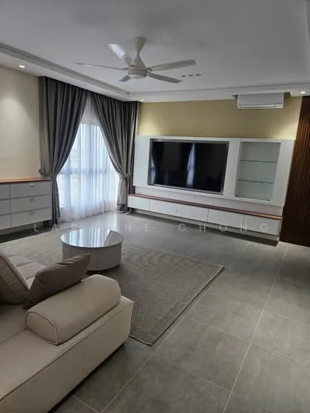 Living features: 3-seater fabric sofa in beige, coffee table, wall-mounted TV, TV console with storage, recessed downlights, 5-blade ceiling fan, floor-to-ceiling windows with sheer curtains, grey area rug, light-coloured wall with wood paneling, tile flooring; style: modern.