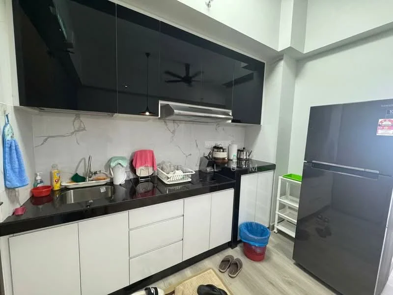 Kitchen features: black granite countertop, white cabinetry with flat-panel doors, stainless-steel sink, chrome faucet, built-in stove with hood, black refrigerator, dish rack, kitchen utensils, flooring in light wood, ceiling fan, wall-mounted storage rack; style: modern.
