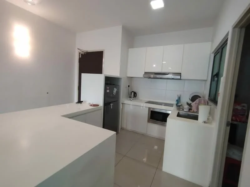Kitchen features: white glossy cabinetry, stainless-steel built-in oven, stainless-steel range hood, 4-burner gas hob, single-bowl stainless-steel sink, chrome pull-down faucet, white quartz countertop, ceramic tile flooring, recessed downlights, fridge, kettle, microwave; style: modern.
