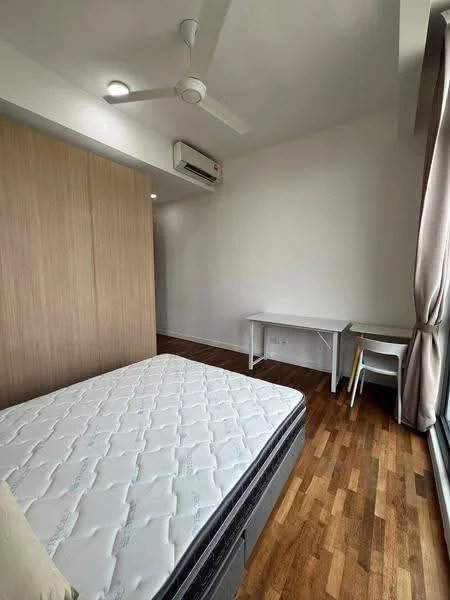Bedroom features: queen-size bed, wooden flooring, white painted walls, 5-blade ceiling fan, wall-mounted split AC, study desk, white chair, curtains, built-in wardrobe; style: modern.