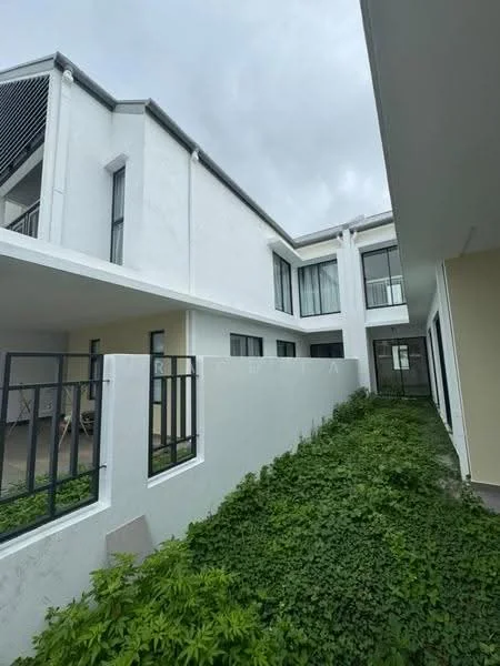 Avela, Telok Panglima Garang — view 2 of 5 — for Rent