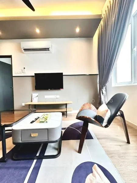 Living features: wall-mounted TV, wooden TV console, 3-seater fabric sofa, coffee table with storage, area rug with geometric pattern, floor-to-ceiling window, curtains, 1 wall-mounted split AC, light fixtures in ceiling, wooden flooring, decorative cushions; style: modern.