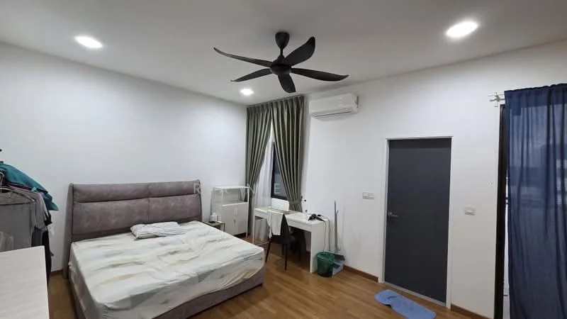 Bedroom features: king-size bed, upholstered headboard, 5-blade ceiling fan with light, wall-mounted split AC, wooden flooring, white painted walls, curtains in green, desk with chair, window with blue curtains, closet with hanging clothes; style: modern.