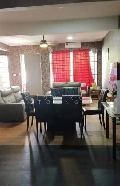 Living features: grey leather sectional sofa, 4-seater dining table, wooden dining chairs, wooden flooring, decorative wallpaper with floral pattern, red curtains, air conditioning unit, ceiling light fixture, wall-mounted TV, coffee table; style: modern.