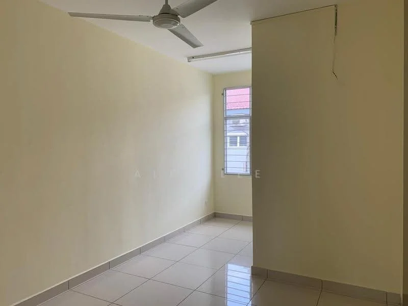 Bandar Puteri Klang, Klang — view 2 of 5 — for Rent