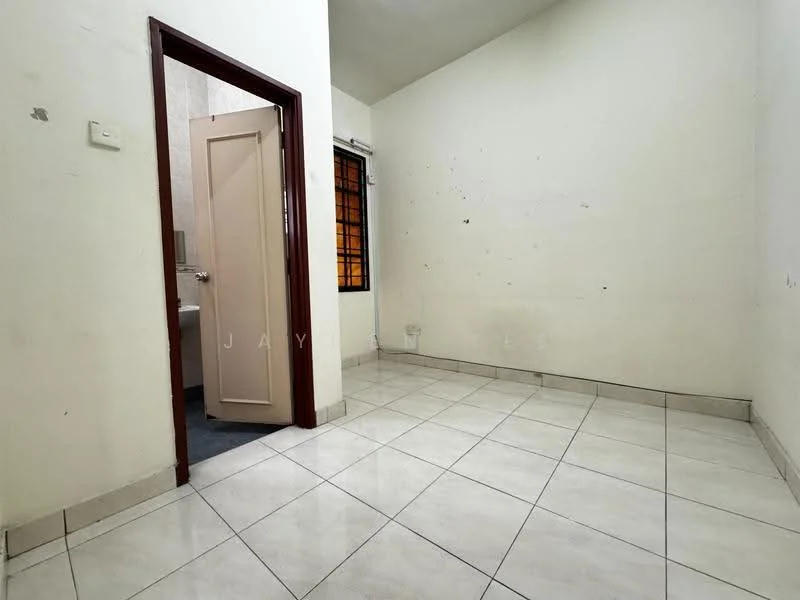 Bandar Puteri Puchong, Puchong — view 2 of 5 — for Rent