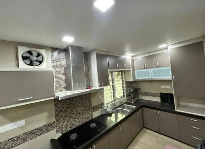 Kitchen features: grey cabinetry with glass-front upper cabinets, black countertop, double-bowl stainless-steel sink, chrome pull-down faucet, built-in gas hob with 2 burners, exhaust hood, wall-mounted split AC, mosaic tile backsplash, recessed LED downlights, window with security bars, wooden flooring; style: modern.