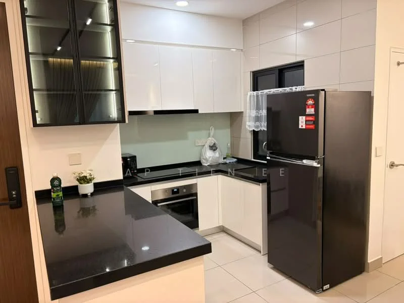 Kitchen features: black granite countertop, white shaker cabinets, built-in oven, stainless-steel fridge, single-bowl stainless-steel sink, chrome pull-down faucet, ceramic tile flooring, recessed downlights, glass-front upper cabinets, white tiled backsplash, kitchen island, wall-mounted kitchen cabinet; style: modern.