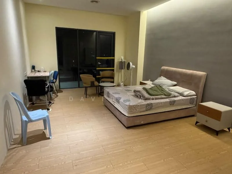 Bedroom features: queen-size bed, upholstered headboard, wooden bedside table, desk with chair, two dining chairs, floor-to-ceiling windows, light wood flooring, plain painted walls, ceiling fan; style: modern.