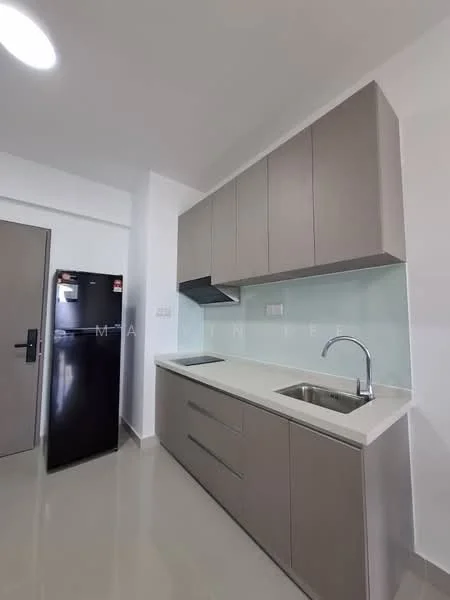 Kitchen features: grey flat-panel cabinets, white quartz countertop, single-bowl stainless-steel sink, chrome pull-down faucet, black fridge, white tiled backsplash, recessed downlights, polished ceramic tile flooring; style: modern.