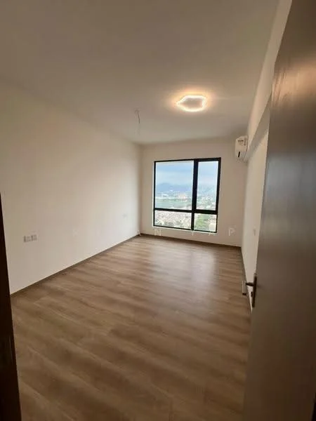 Room features: wooden flooring, white painted walls, floor-to-ceiling window, city view, ceiling light, wall-mounted split AC; style: modern; view: city.