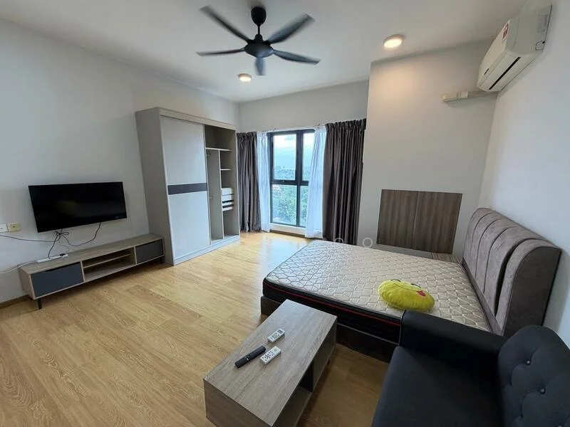 Bedroom features: queen-size bed, upholstered headboard, 2 bedside lamps, wooden flooring, wall-mounted TV, TV console, built-in wardrobe with sliding doors, ceiling fan, floor-to-ceiling windows, curtains, air conditioning unit, coffee table, sofa; style: modern; view: city.