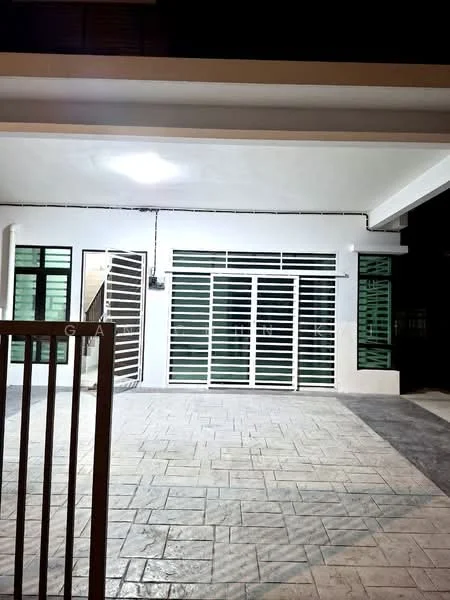 Exterior type: linked terrace house; features: white painted facade, sliding glass doors, horizontal louvered windows, concrete flooring, outdoor lighting, manicured walkway, covered porch, single-storey, modern design; style: modern.