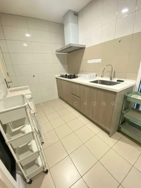 Kitchen features: white tiled walls, light grey cabinetry, single-bowl stainless-steel sink, chrome pull-down faucet, built-in gas hob, stainless-steel range hood, white countertop, ceramic tile flooring, open shelving unit, green storage cart; style: modern.