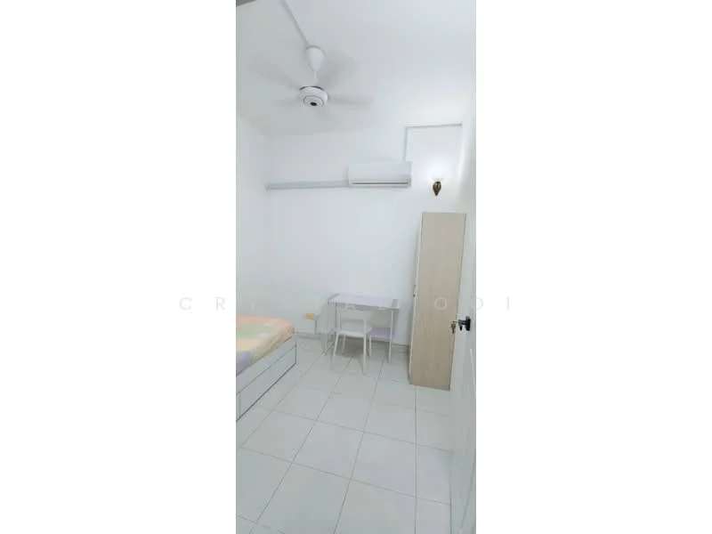 Bedroom features: white painted walls, white ceiling, tile flooring, single bed, 5-blade ceiling fan, wall-mounted split AC, study desk, chair, wardrobe; style: minimalist.