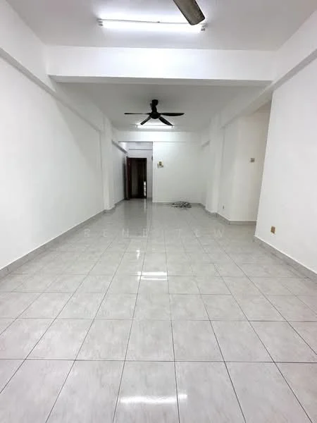 Room features: white painted walls, glossy ceramic tile flooring, ceiling fan, recessed lighting, open layout, no visible furniture, large space, neutral color scheme; style: modern.