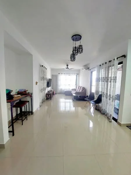 Living features: white painted walls, polished ceramic tile flooring, 5-blade ceiling fan with light, sofa in beige, coffee table, TV console, floor-to-ceiling windows, sheer curtains, decorative wall clock, area rug, dining table with high chairs, sliding glass door; style: modern.