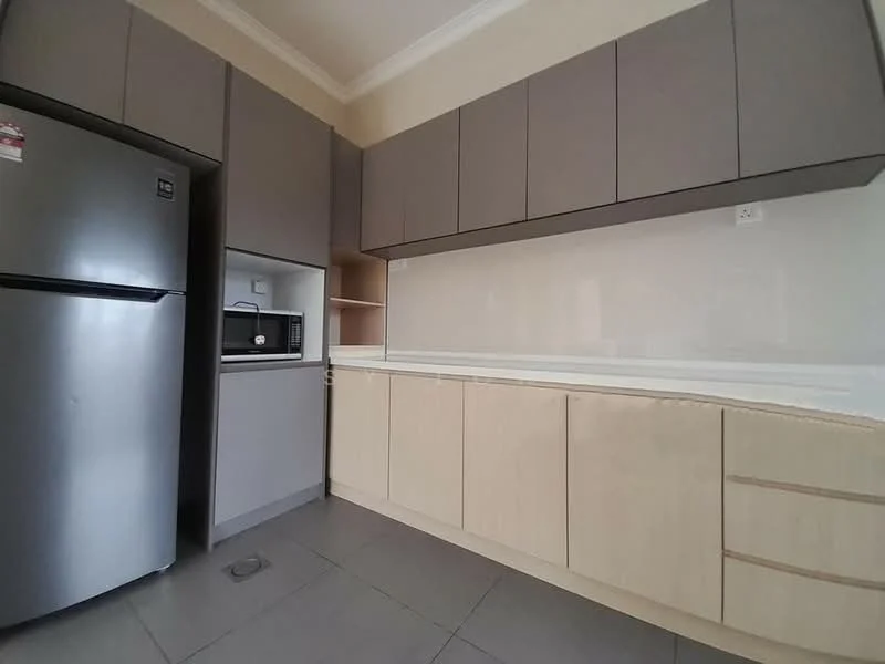 Kitchen features: stainless-steel fridge, built-in microwave, light wood cabinetry, grey upper cabinets, white backsplash, grey countertop, ceramic tile flooring, crown moulding; style: modern.