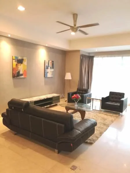 Living features: 3-seater leather sofa in black, 2-seater leather armchair in black, coffee table with wooden top, area rug with neutral color, floor-to-ceiling windows, sheer curtains, ceiling fan with light, wall-mounted artwork, lampshade floor lamp, recessed downlights; style: modern; view: garden.