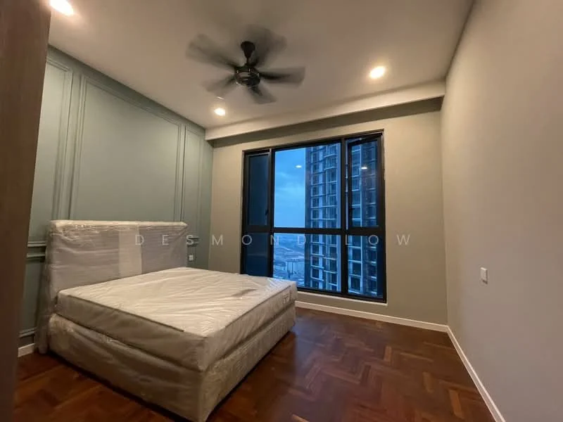 Bedroom features: king-size bed with mattress, 5-blade ceiling fan with light, floor-to-ceiling windows, wooden flooring, grey painted walls, built-in wardrobe, recessed downlights; style: modern; view: city.