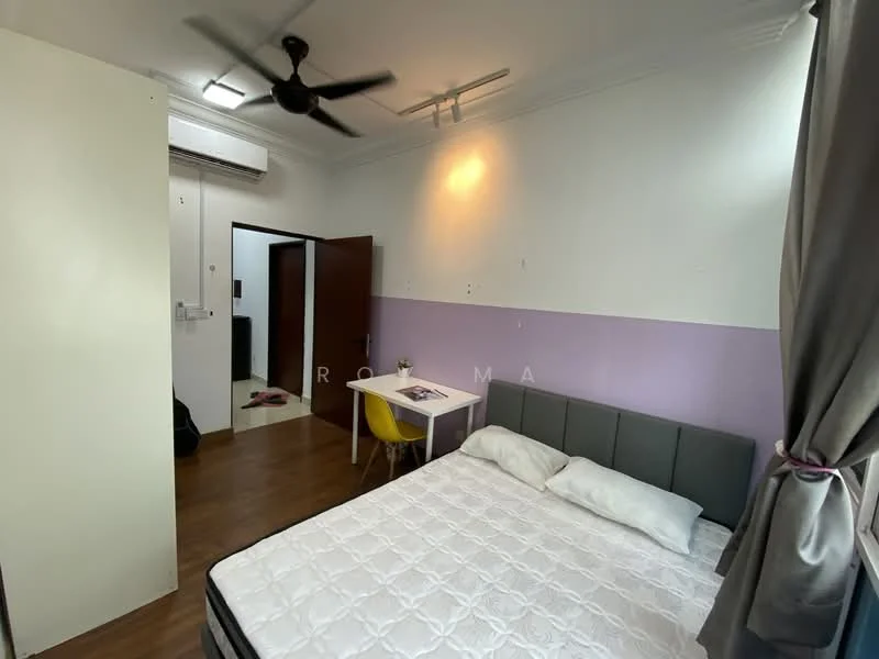 Boulevard Serviced Apartment, Jalan Kuching