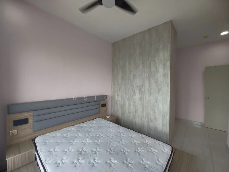 Bedroom features: queen-size bed, upholstered headboard, wooden bedside tables, wall-mounted reading lights, light pink painted walls, grey accent wall, sliding door wardrobe, ceiling fan, tile flooring, window with natural light; style: modern.