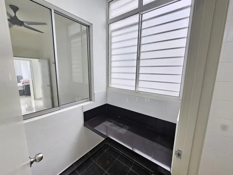 Room features: black tile flooring, white painted walls, large windows with horizontal slats, built-in bench seating, ceiling fan, natural light from windows; style: modern.