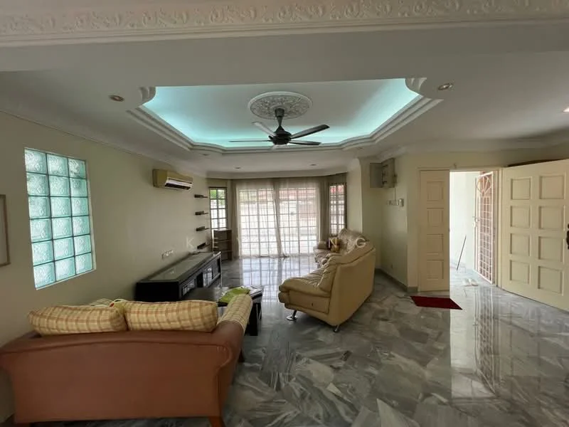Living features: marble flooring, tray ceiling with decorative moulding, 5-blade ceiling fan with light, large windows with sheer curtains, light-colored walls, wall-mounted air conditioning unit, sofa with beige upholstery, 2-seater leather sofa, TV console, decorative ceiling light; style: modern; view: garden.