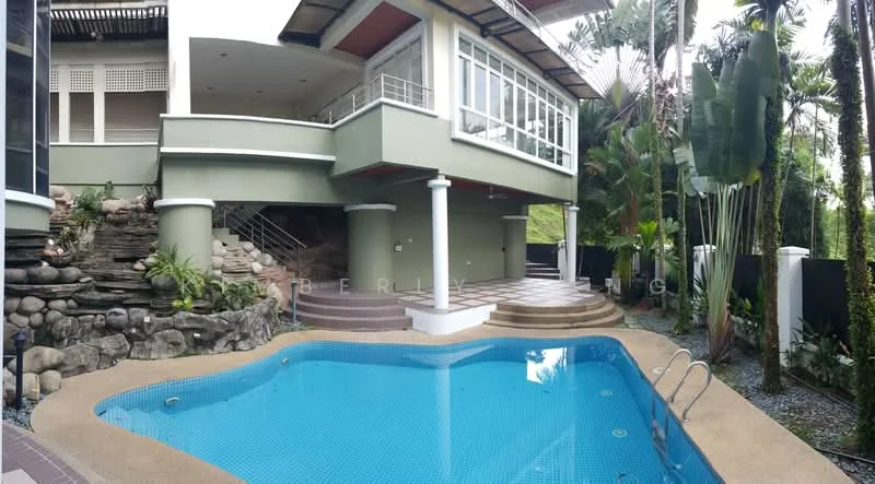 Exterior type: detached bungalow; features: swimming pool, pool deck, landscaped garden, stone-paved walkway, mature palm trees, exposed stone wall, multiple outdoor steps, large windows, terrace area, greenery surrounding the property; style: modern.