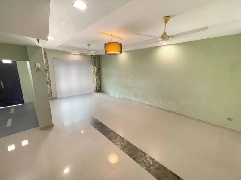 Living features: cream painted walls, marble tile flooring, 5-blade ceiling fan with light, pendant lamp, recessed downlights, large window with sheer curtains, decorative feature wall with dark strip, open layout; style: modern.
