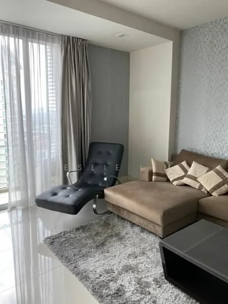 Living features: grey accent wall, light grey wallpaper, floor-to-ceiling windows with sheer curtains, 3-seater fabric sofa in beige, decorative cushions, black leather chaise lounge, area rug with geometric pattern, coffee table, polished tile flooring, recessed downlights; style: modern; view: city.