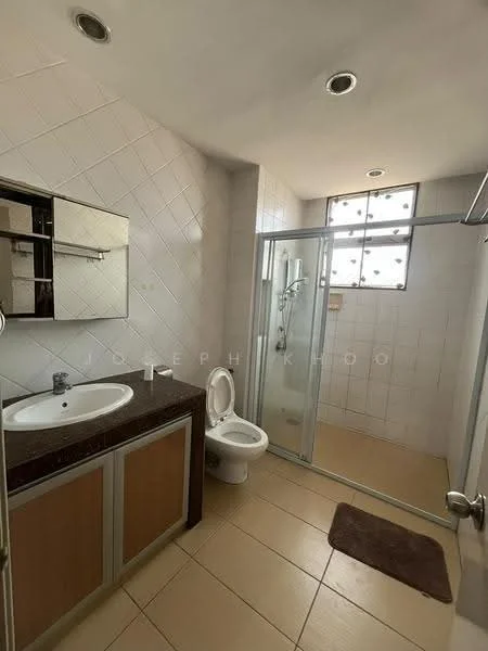 Canal Gardens, Kota Kemuning, Shah Alam — view 2 of 5 — for Rent