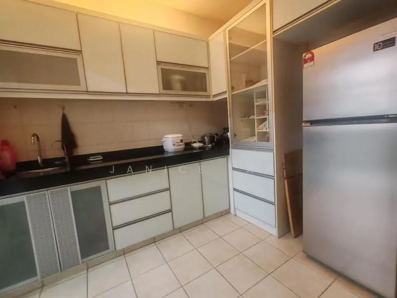 Canal Gardens, Kota Kemuning, Shah Alam — view 2 of 5 — for Rent