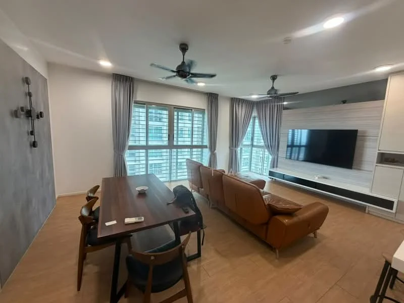 Living features: 3-seater leather sofa in brown, 2-blade ceiling fan, wall-mounted TV, TV console with storage, dining table for 6 with wooden chairs, large windows with sheer curtains, light-colored walls, wooden flooring, recessed downlights; style: modern; view: city.