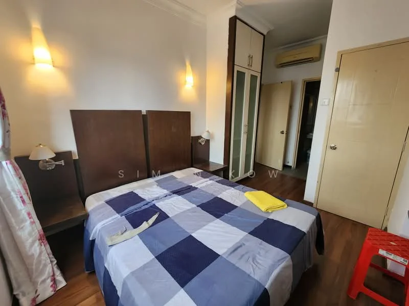 Bedroom features: queen-size bed, upholstered headboard, wooden bedside tables, wall-mounted reading lights, built-in wardrobe with sliding doors, wooden flooring, air conditioning unit, decorative curtains, yellow towel on bed; style: modern.