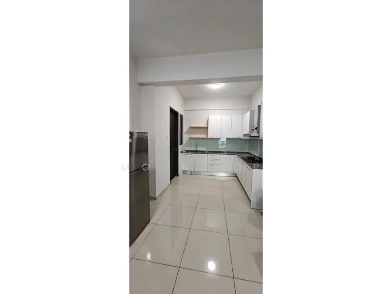 Kitchen features: white cabinetry, black countertop, stainless-steel fridge, built-in oven, 4-burner gas hob, glass backsplash, tile flooring, recessed ceiling lights; style: modern.