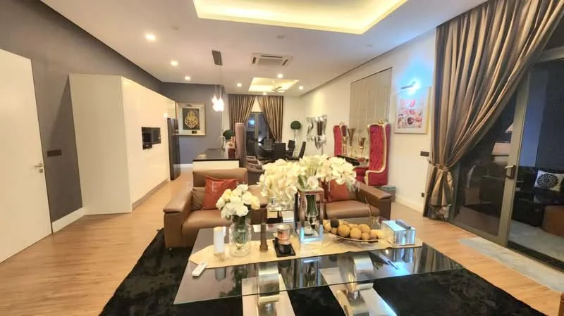 Living features: wooden flooring, grey accent wall, white painted walls, recessed downlights, 5-blade ceiling fan with light, sofa in beige, coffee table with glass top, decorative vases with flowers, area rug in black, wall-mounted TV, artwork on wall, curtains in dark brown, dining area with high-backed chairs; style: modern.